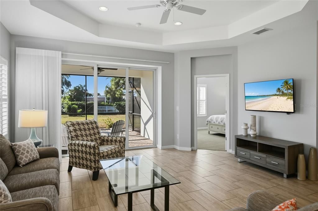 待售: $600,000 (2 贝兹, 2 浴室, 1525 平方英尺)