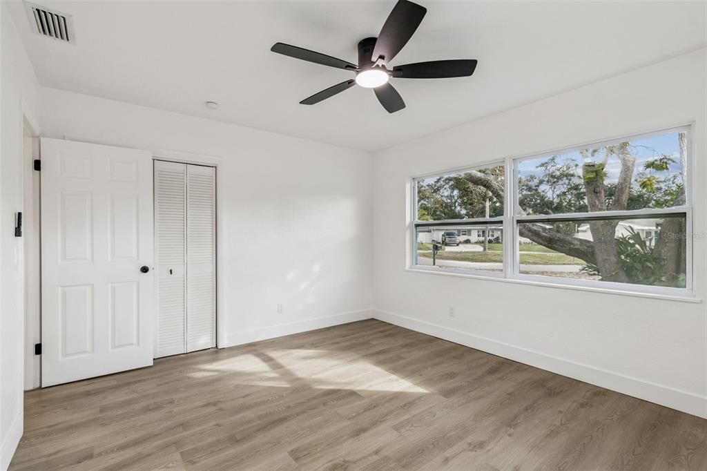 На продажу: $489,900 (4 спален, 2 ванн, 1885 Квадратных фут)