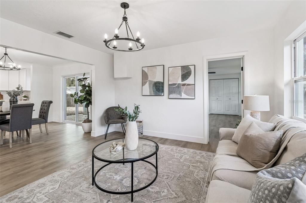 На продажу: $489,900 (4 спален, 2 ванн, 1885 Квадратных фут)