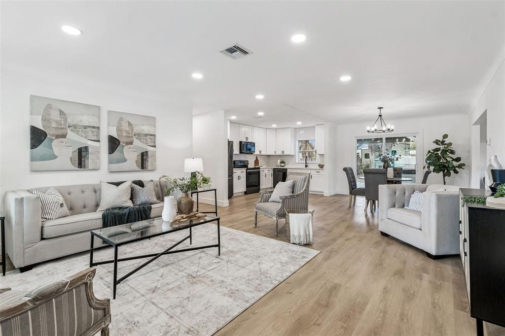 На продажу: $489,900 (4 спален, 2 ванн, 1885 Квадратных фут)