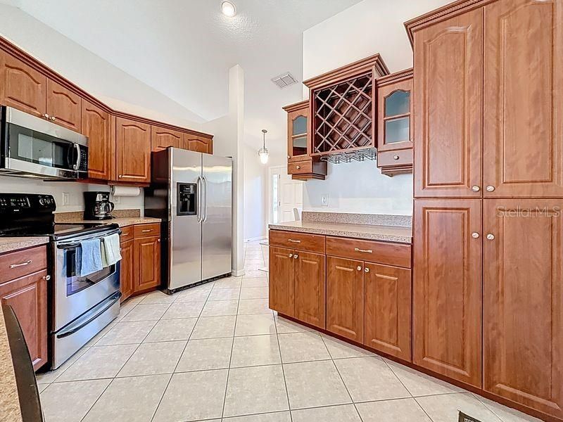 出租: $2,800 (3 贝兹, 2 浴室, 1313 平方英尺)