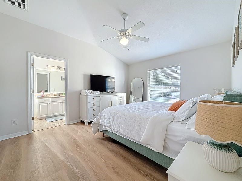 出租: $2,800 (3 贝兹, 2 浴室, 1313 平方英尺)