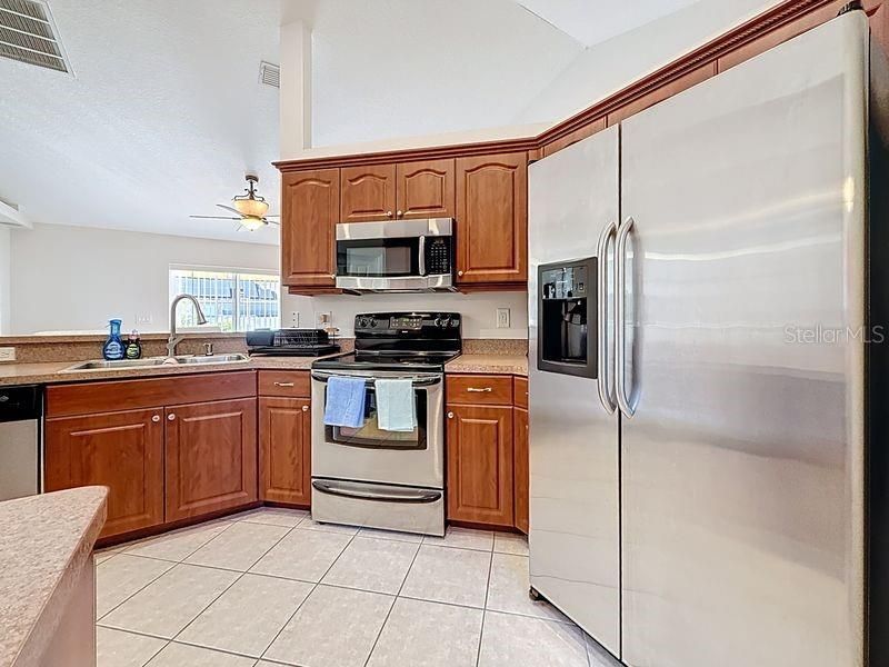 出租: $2,800 (3 贝兹, 2 浴室, 1313 平方英尺)