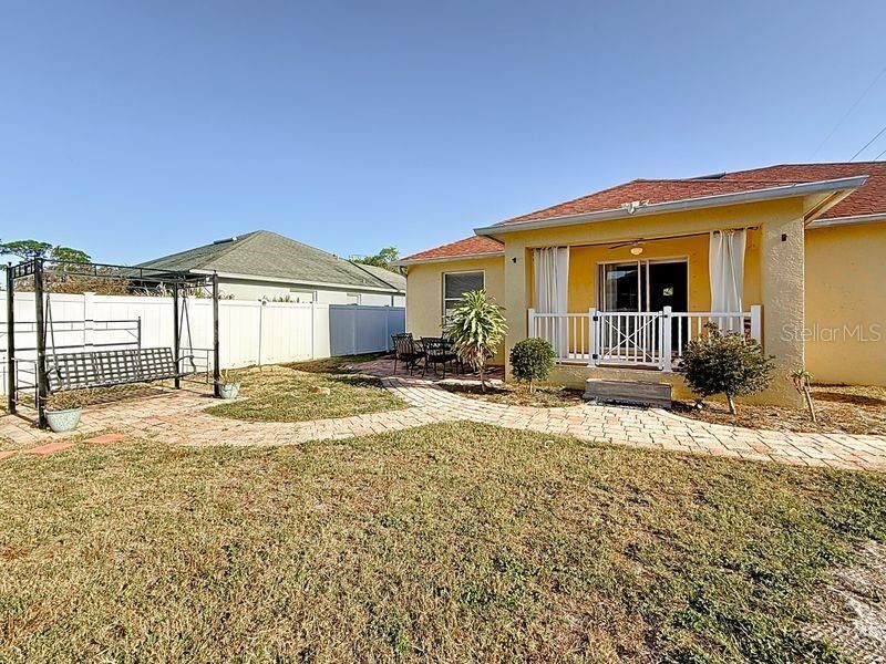 出租: $2,800 (3 贝兹, 2 浴室, 1313 平方英尺)