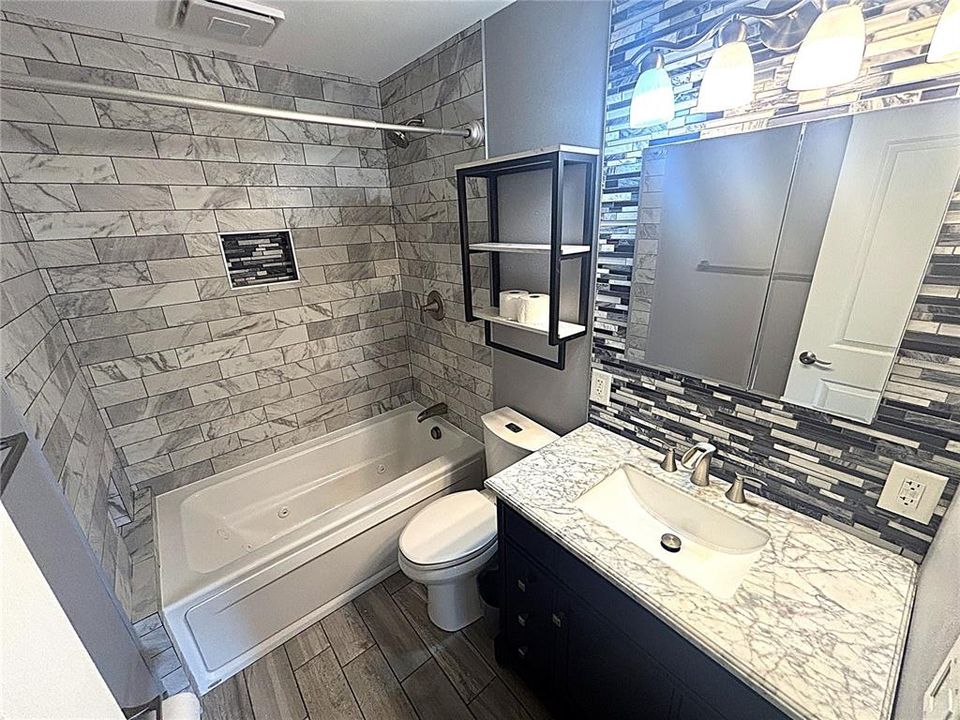 En Venta: $369,900 (3 camas, 2 baños, 1700 Pies cuadrados)