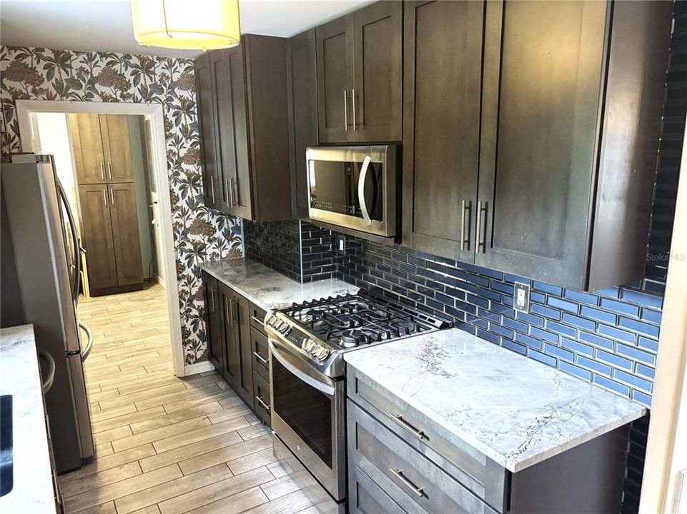 待售: $379,900 (3 贝兹, 2 浴室, 1700 平方英尺)