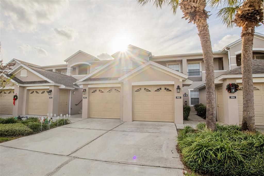 待售: $270,000 (2 贝兹, 2 浴室, 1330 平方英尺)