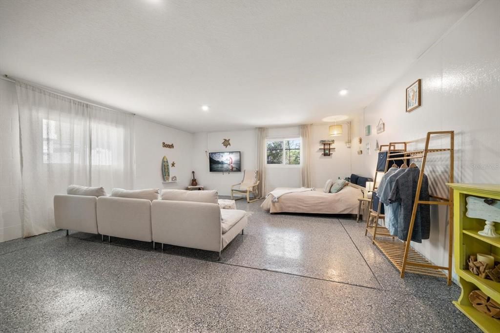 For Rent: $4,800 (4 beds, 3 baths, 2348 Square Feet)