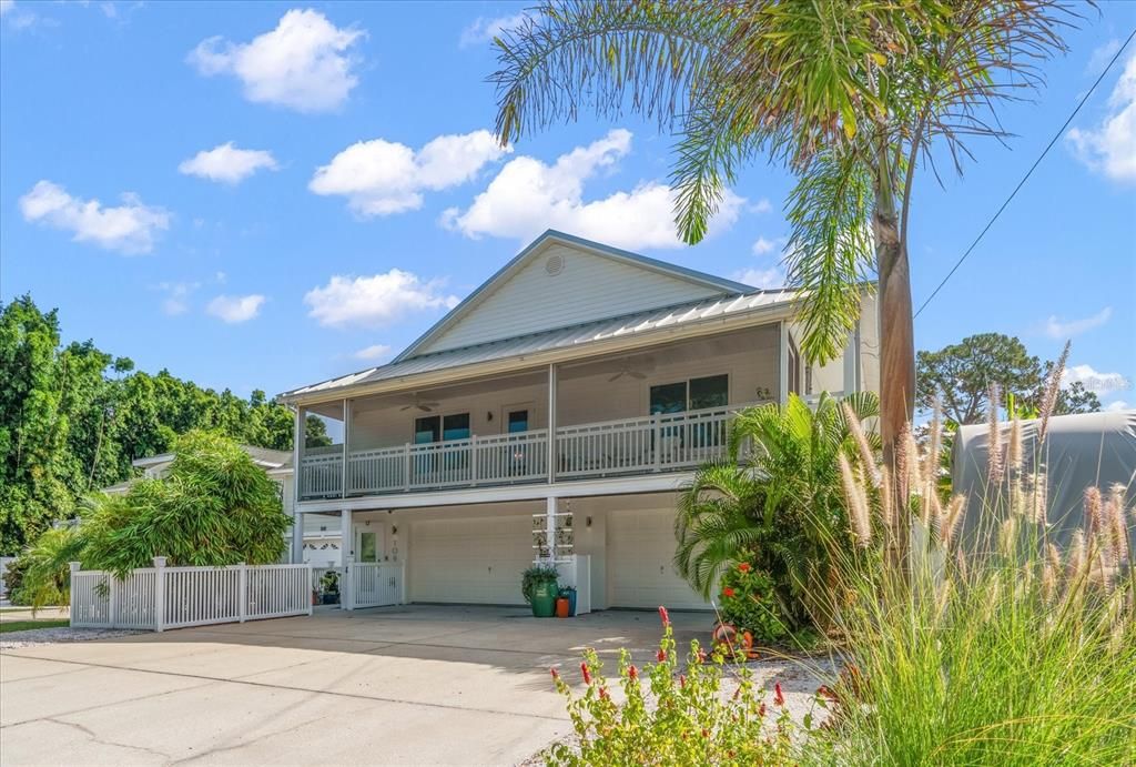 For Rent: $4,800 (4 beds, 3 baths, 2348 Square Feet)