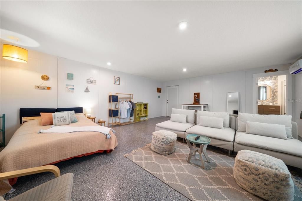 For Rent: $4,800 (4 beds, 3 baths, 2348 Square Feet)