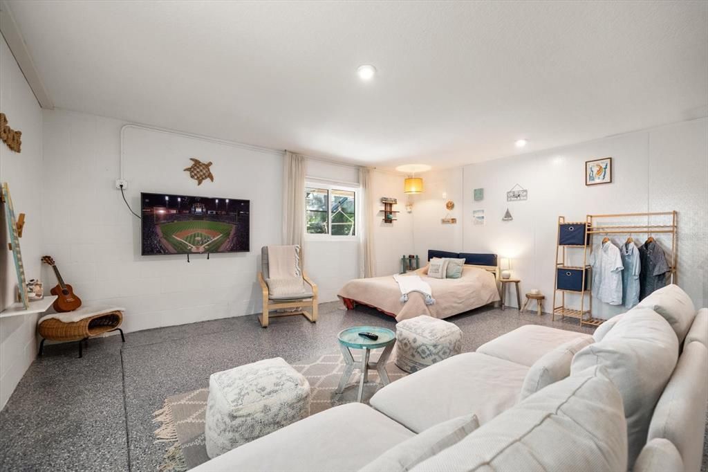 For Rent: $4,800 (4 beds, 3 baths, 2348 Square Feet)