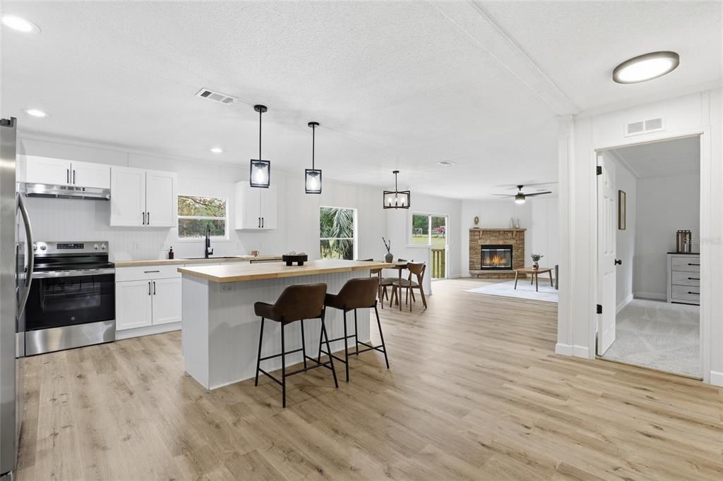 En Venta: $259,900 (4 camas, 3 baños, 2280 Pies cuadrados)