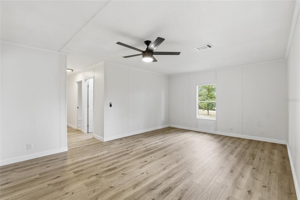 En Venta: $259,900 (4 camas, 3 baños, 2280 Pies cuadrados)