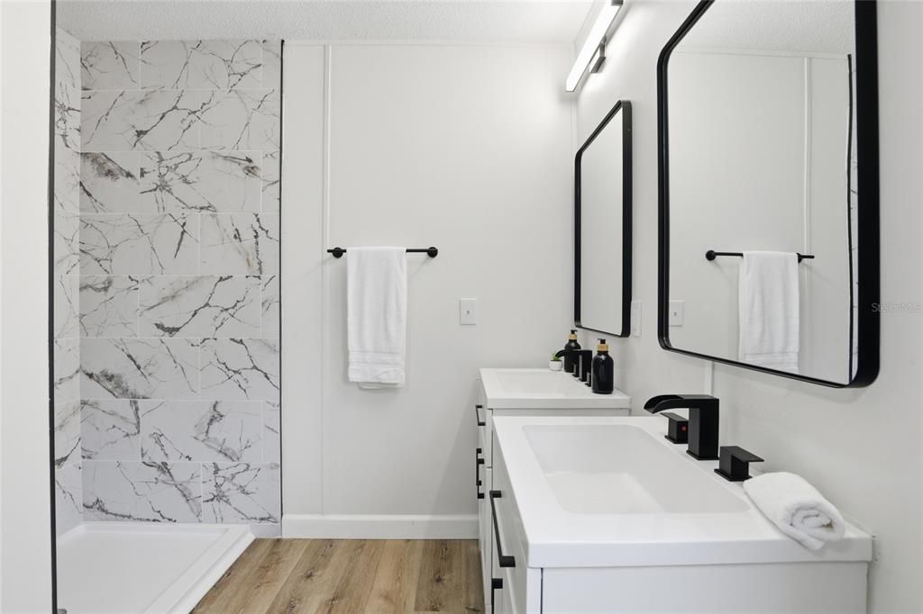 En Venta: $259,900 (4 camas, 3 baños, 2280 Pies cuadrados)