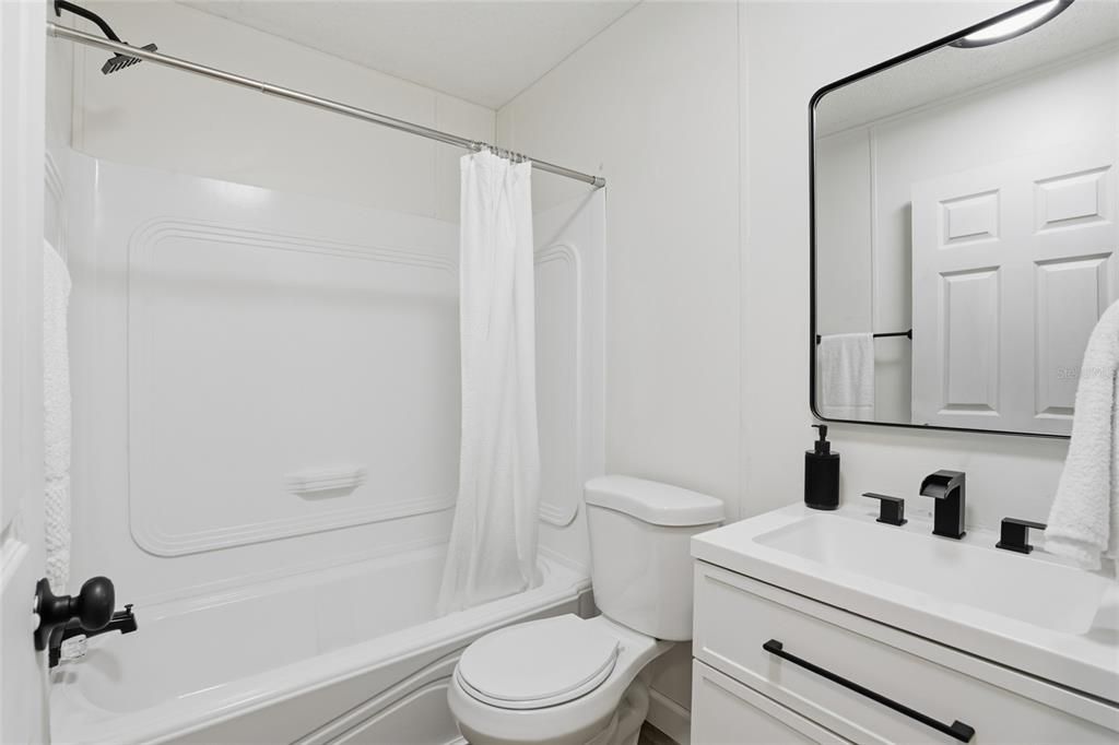 En Venta: $259,900 (4 camas, 3 baños, 2280 Pies cuadrados)