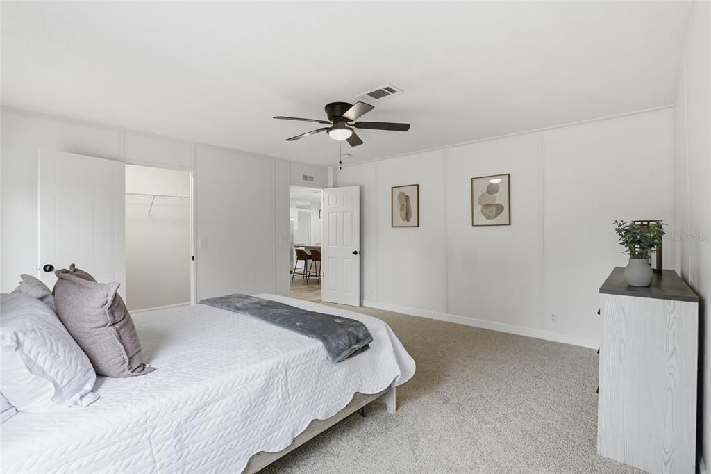 En Venta: $259,900 (4 camas, 3 baños, 2280 Pies cuadrados)