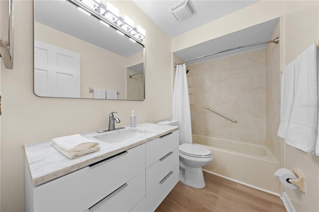 На продажу: $475,000 (3 спален, 2 ванн, 1636 Квадратных фут)