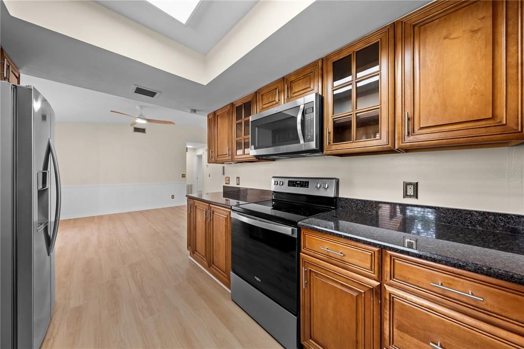 На продажу: $475,000 (3 спален, 2 ванн, 1636 Квадратных фут)