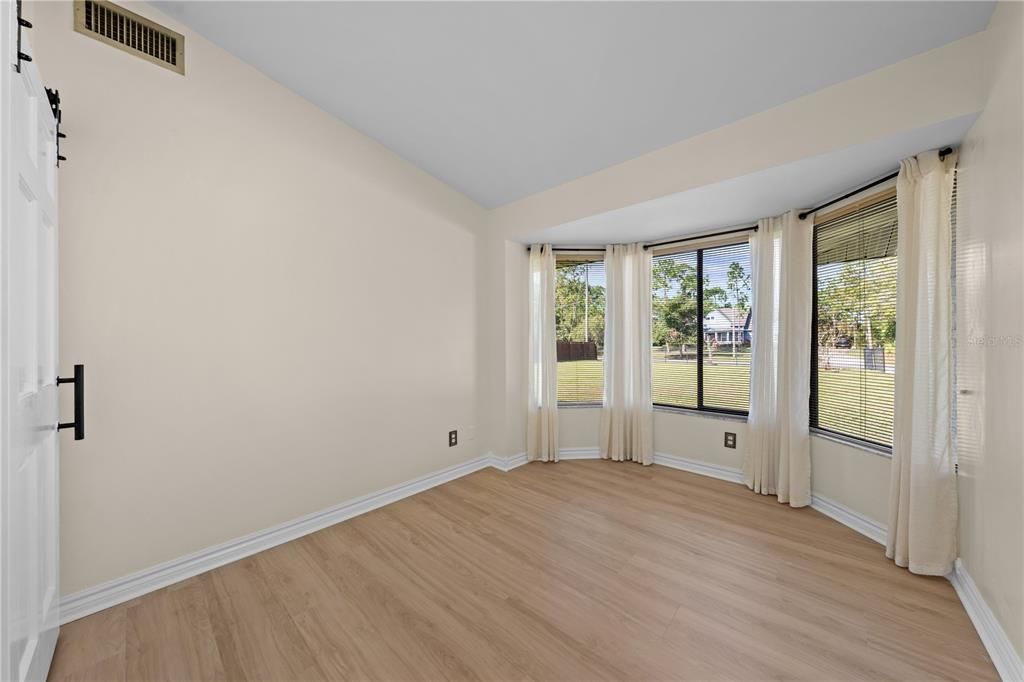 На продажу: $475,000 (3 спален, 2 ванн, 1636 Квадратных фут)