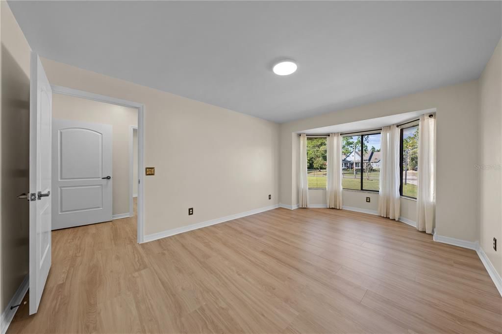 На продажу: $475,000 (3 спален, 2 ванн, 1636 Квадратных фут)