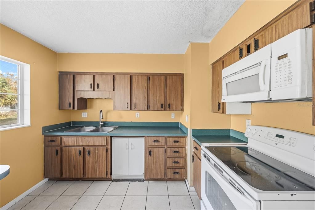 En Venta: $199,999 (3 camas, 2 baños, 1397 Pies cuadrados)