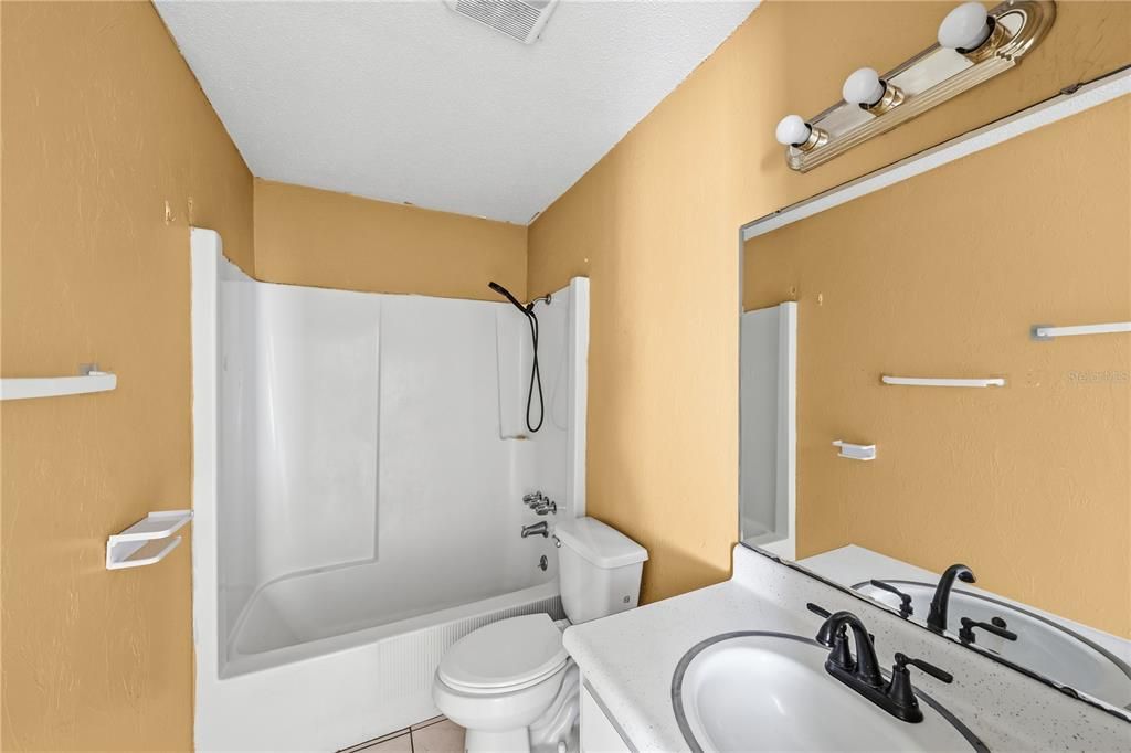 En Venta: $199,999 (3 camas, 2 baños, 1397 Pies cuadrados)