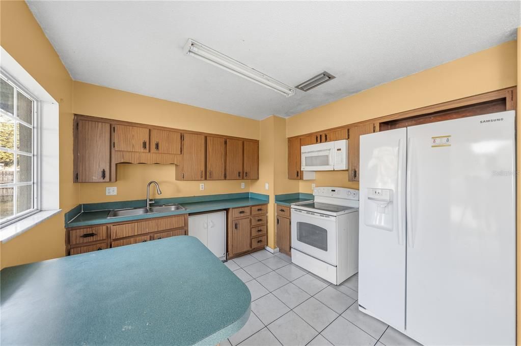 En Venta: $199,999 (3 camas, 2 baños, 1397 Pies cuadrados)