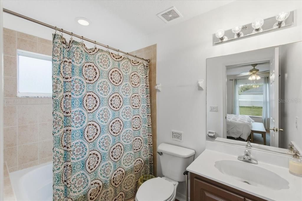 待售: $294,999 (3 贝兹, 2 浴室, 1315 平方英尺)