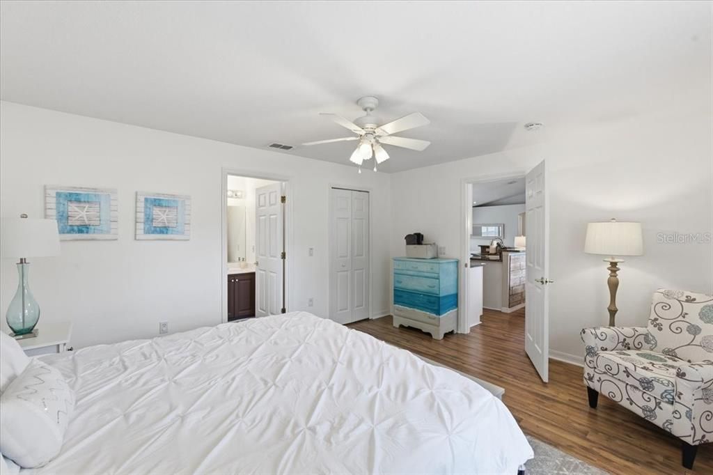 待售: $294,999 (3 贝兹, 2 浴室, 1315 平方英尺)