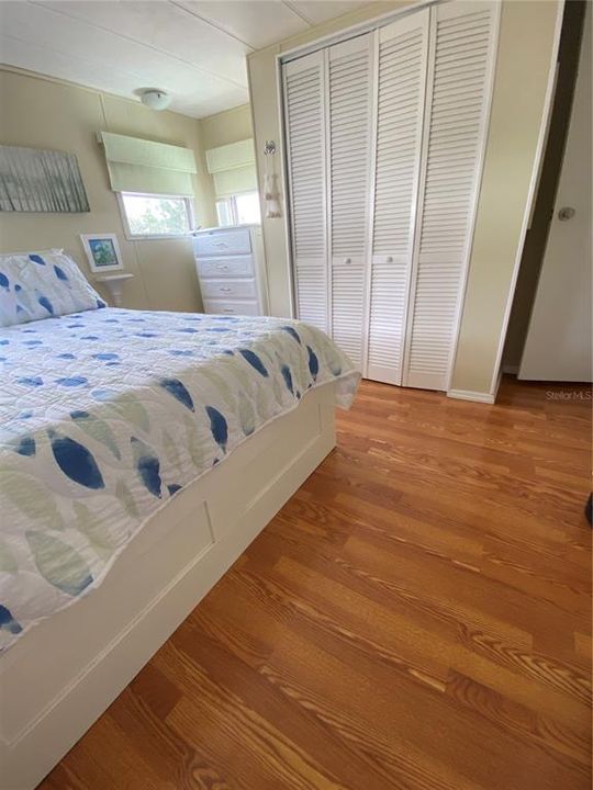 待售: $99,900 (2 贝兹, 2 浴室, 672 平方英尺)