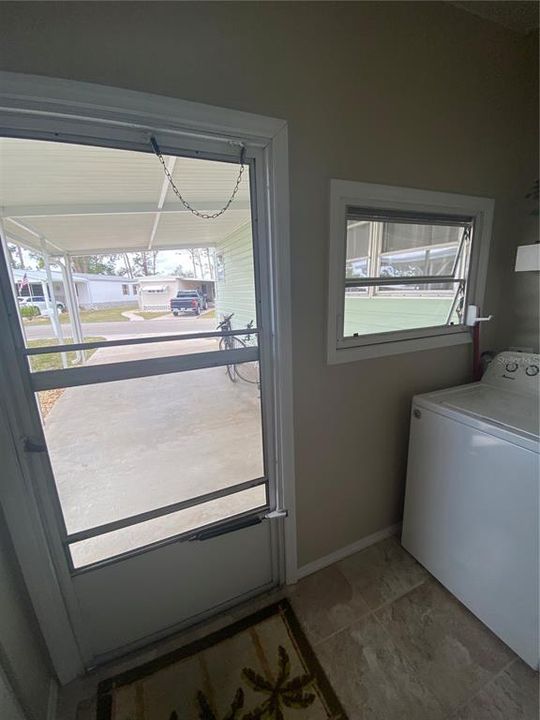 待售: $99,900 (2 贝兹, 2 浴室, 672 平方英尺)