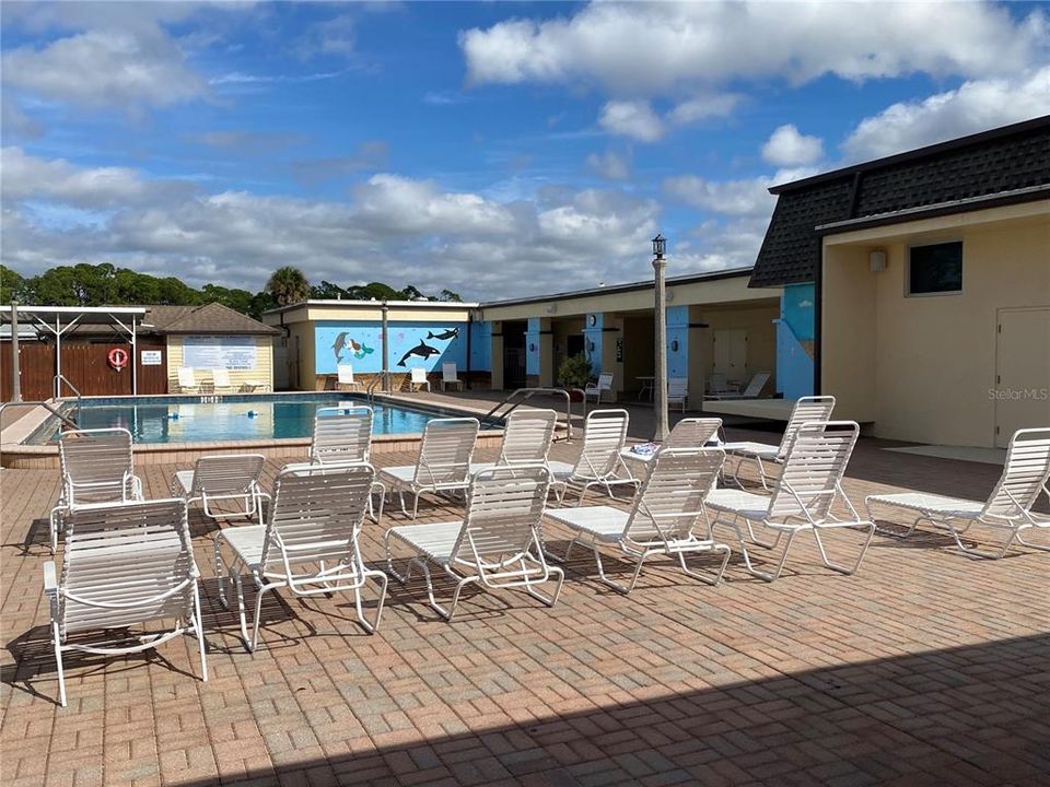 待售: $99,900 (2 贝兹, 2 浴室, 672 平方英尺)