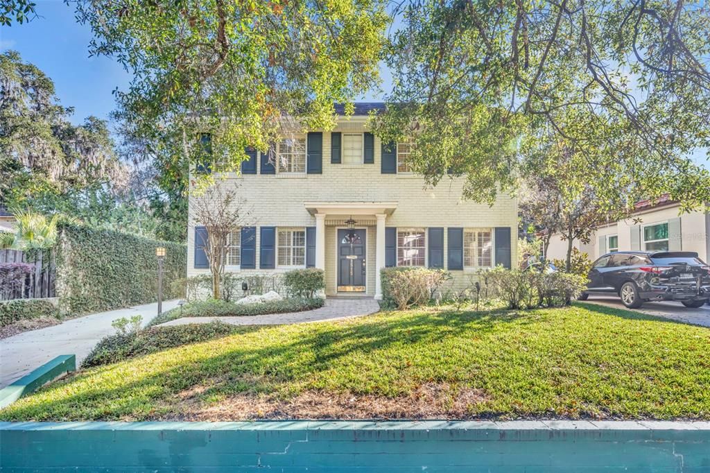 For Sale: $699,000 (4 beds, 2 baths, 2548 Square Feet)