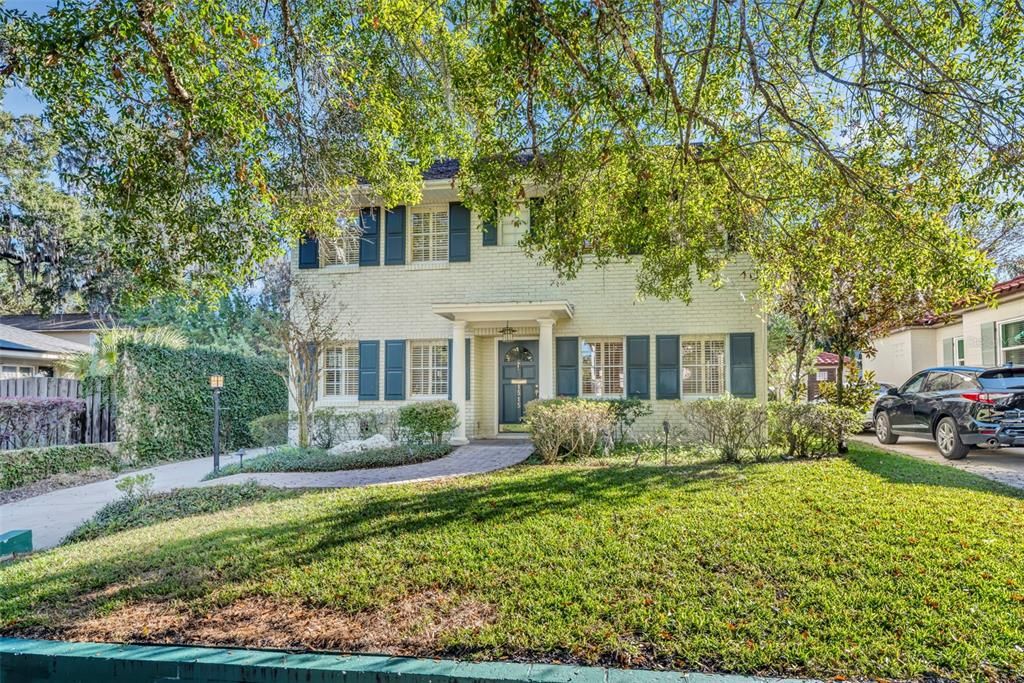 For Sale: $699,000 (4 beds, 2 baths, 2548 Square Feet)