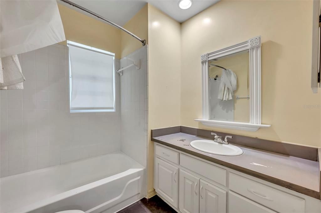 For Sale: $699,000 (4 beds, 2 baths, 2548 Square Feet)