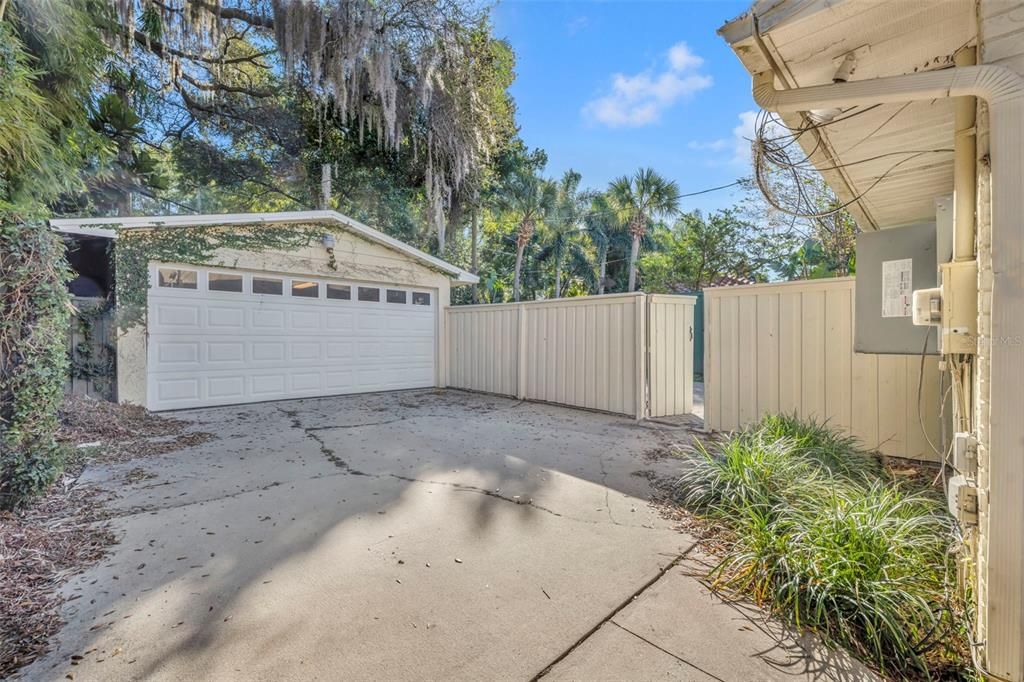 For Sale: $699,000 (4 beds, 2 baths, 2548 Square Feet)