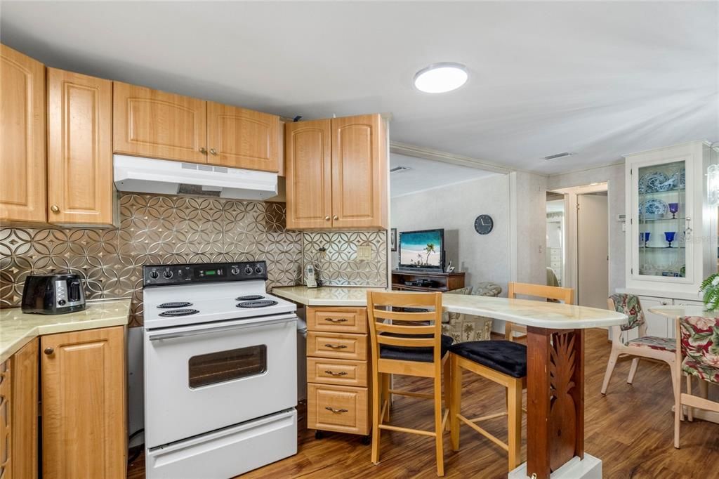 待售: $159,000 (2 贝兹, 2 浴室, 960 平方英尺)