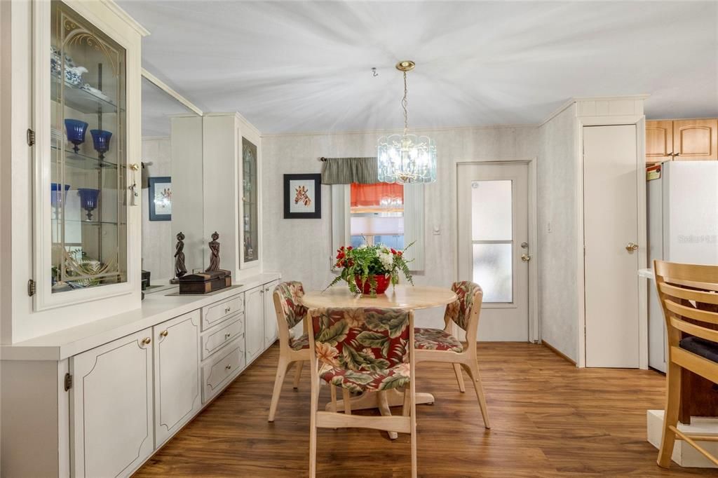 待售: $159,000 (2 贝兹, 2 浴室, 960 平方英尺)