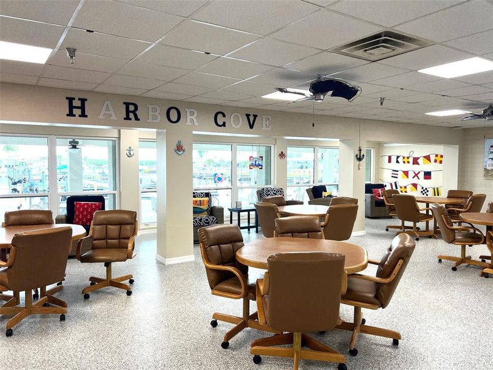 待售: $159,000 (2 贝兹, 2 浴室, 960 平方英尺)