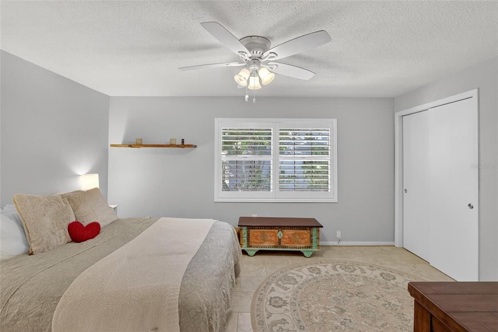 出租: $1,800 (1 贝兹, 1 浴室, 650 平方英尺)