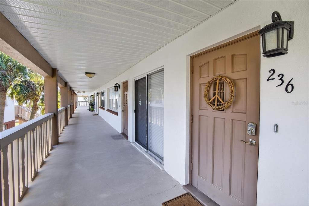 出租: $1,800 (1 贝兹, 1 浴室, 650 平方英尺)