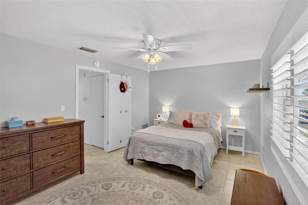 出租: $1,800 (1 贝兹, 1 浴室, 650 平方英尺)