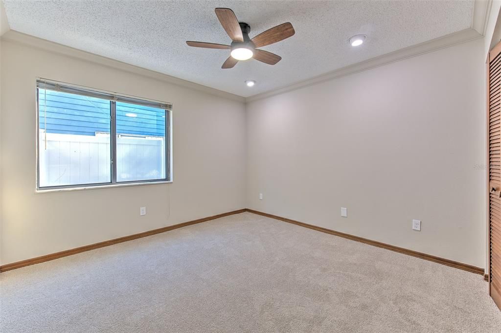 For Sale: $375,000 (3 beds, 2 baths, 1228 Square Feet)