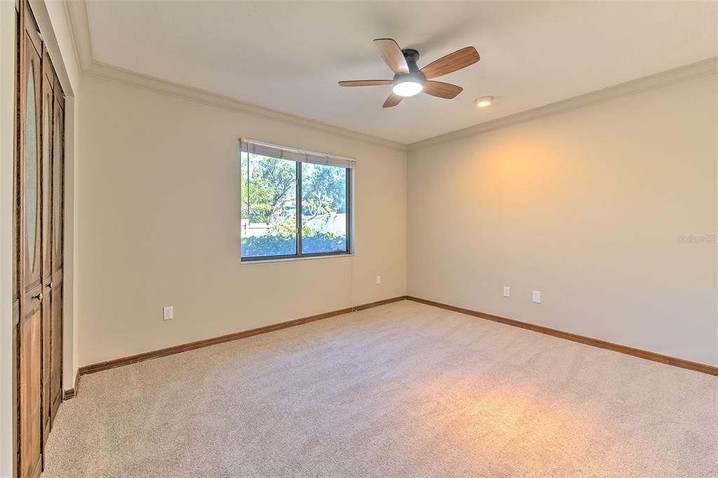 For Sale: $375,000 (3 beds, 2 baths, 1228 Square Feet)