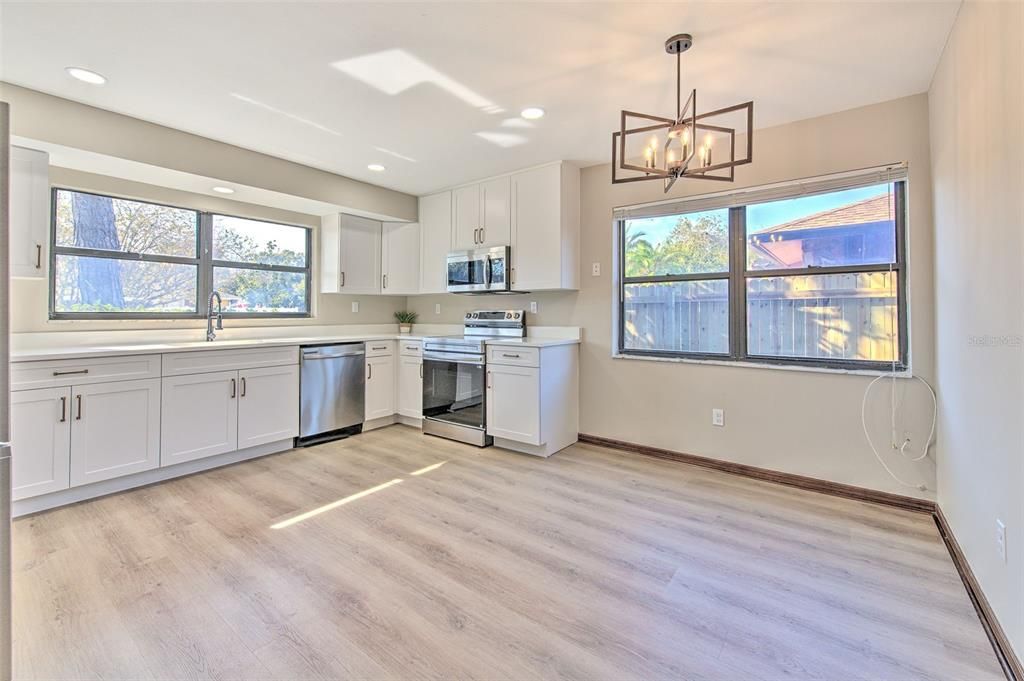 For Sale: $375,000 (3 beds, 2 baths, 1228 Square Feet)