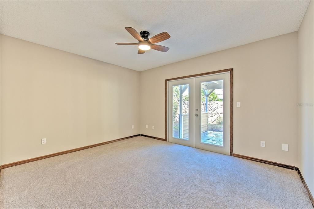 For Sale: $375,000 (3 beds, 2 baths, 1228 Square Feet)