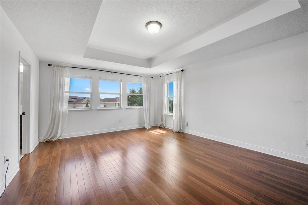 For Rent: $3,500 (5 beds, 3 baths, 3430 Square Feet)