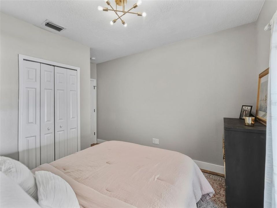 En Venta: $625,000 (4 camas, 3 baños, 2365 Pies cuadrados)