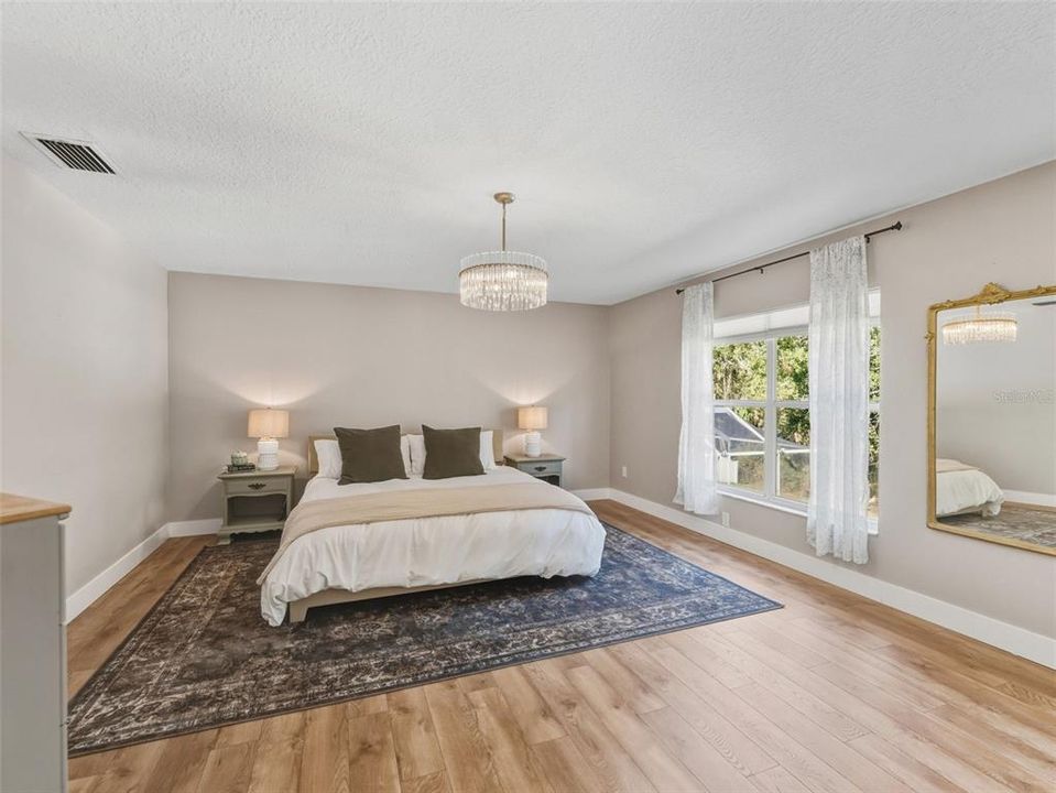 En Venta: $625,000 (4 camas, 3 baños, 2365 Pies cuadrados)