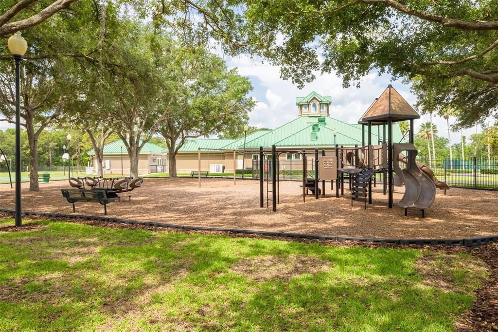 En Venta: $625,000 (4 camas, 3 baños, 2365 Pies cuadrados)